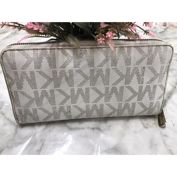 Michael Kors Jet Set Travel Large Logo Zip Around Wallet MK Siganture 9"x5" - Picture 4 of 6